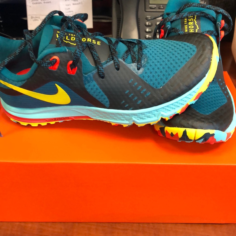 Nike-Trail running shoe- NEW!!!sz 8.5